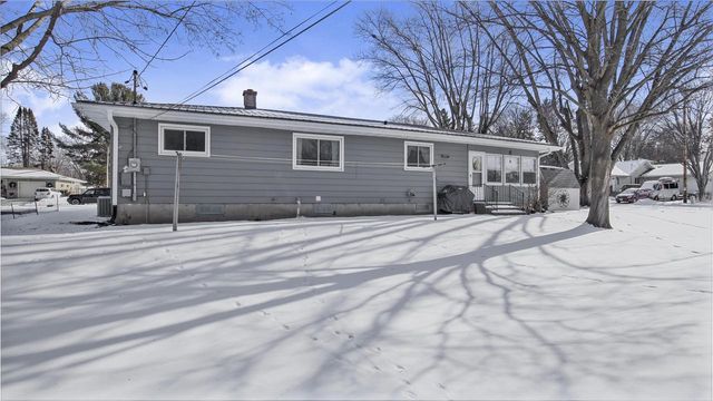 404 Anderson Street, Deforest, WI 53532