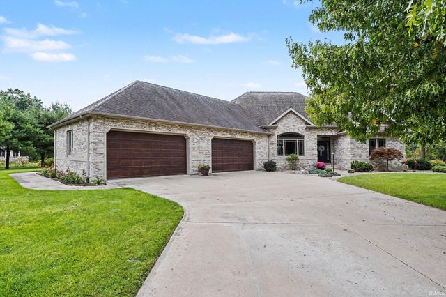 52221 Winding Waters Lane, Elkhart, IN 46514