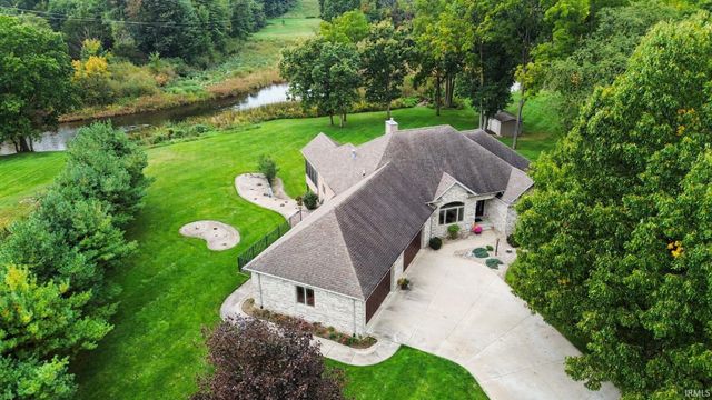 52221 Winding Waters Lane, Elkhart, IN 46514