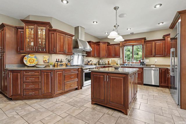 52221 Winding Waters Lane, Elkhart, IN 46514