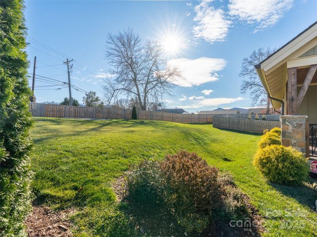 6 Starwood Valley Trail, Arden, NC 28704