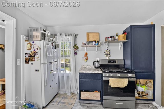 23740 Carleton West Rd Road, Belleville, MI 48111