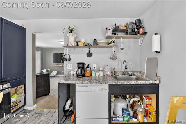 23740 Carleton West Rd Road, Belleville, MI 48111
