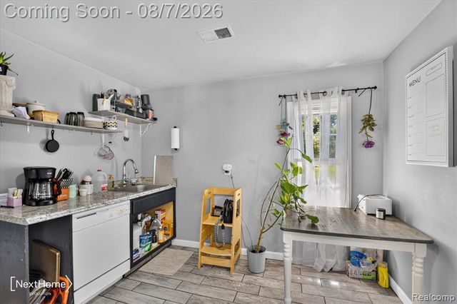 23740 Carleton West Rd Road, Belleville, MI 48111