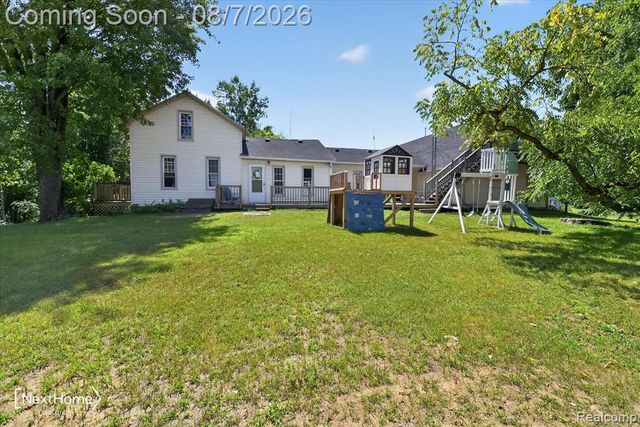 23740 Carleton West Rd Road, Belleville, MI 48111