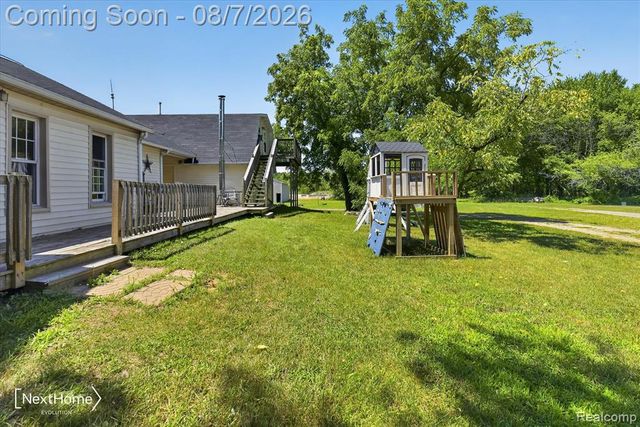 23740 Carleton West Rd Road, Belleville, MI 48111