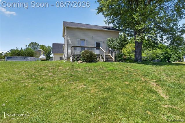23740 Carleton West Rd Road, Belleville, MI 48111