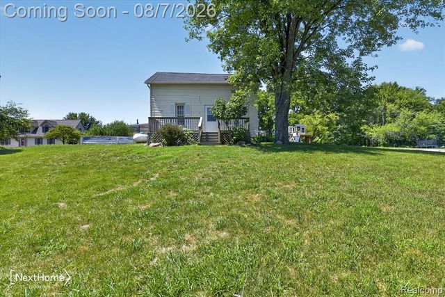 23740 Carleton West Rd Road, Belleville, MI 48111