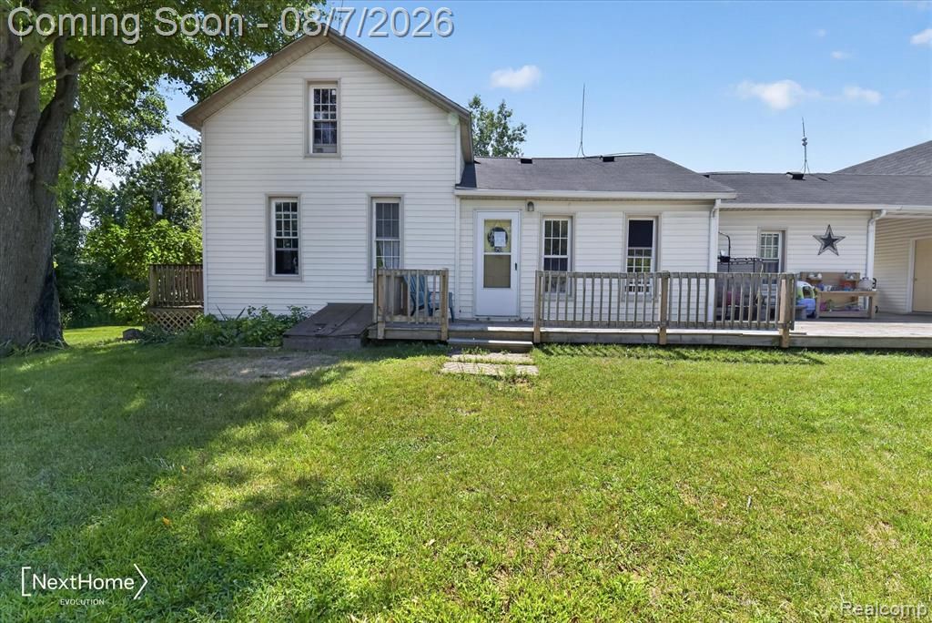 23740 Carleton West Rd Road, Belleville, MI 48111