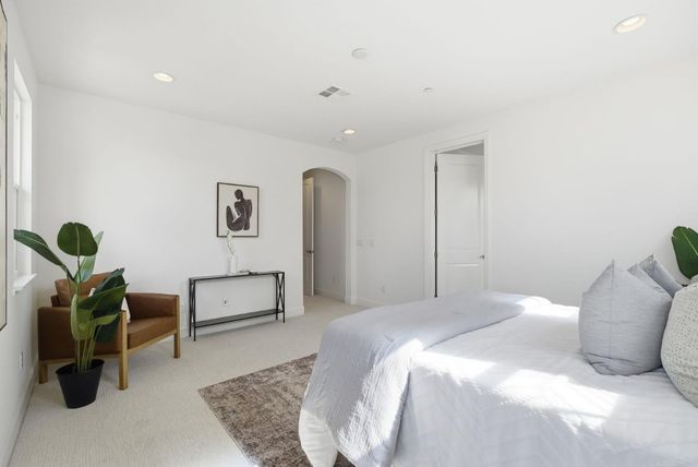 508 Holthouse Terrace, Sunnyvale, CA 94087