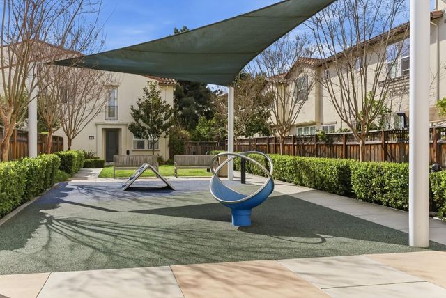 508 Holthouse Terrace, Sunnyvale, CA 94087