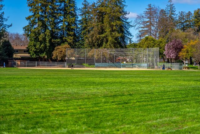 508 Holthouse Terrace, Sunnyvale, CA 94087