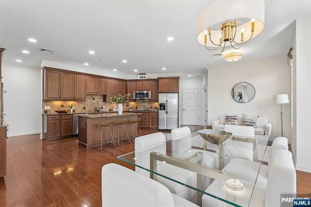 211 Metzger Drive, West Orange, NJ 07052