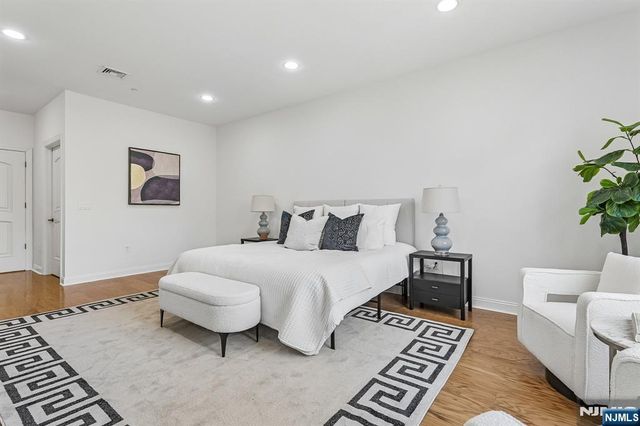 211 Metzger Drive, West Orange, NJ 07052