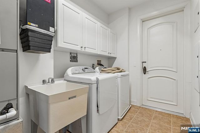 211 Metzger Drive, West Orange, NJ 07052