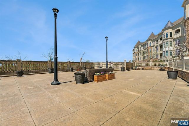 211 Metzger Drive, West Orange, NJ 07052