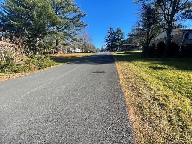 33 Melody Lake Drive, Monticello, NY 12701