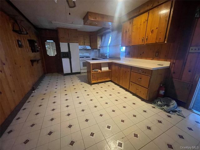 33 Melody Lake Drive, Monticello, NY 12701
