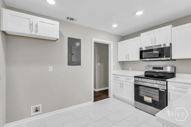928 W 38th Street, Savannah, GA 31415
