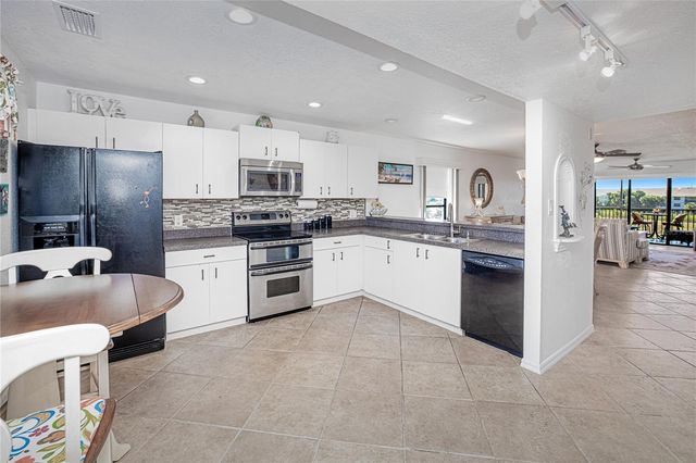 175 KINGS HIGHWAY 1131, Punta Gorda, FL 33983