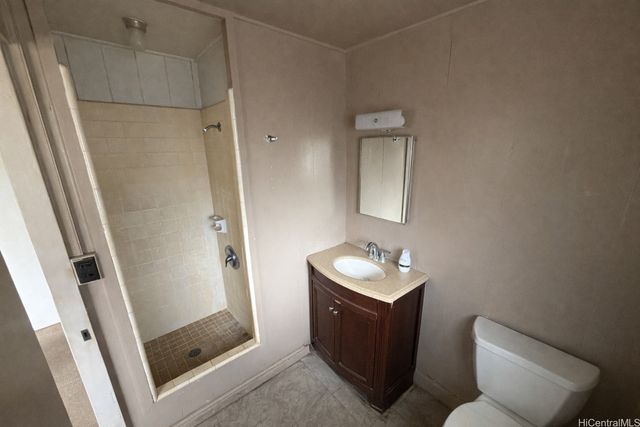 94-1056 Kahuanui Street, Waipahu, HI 96797