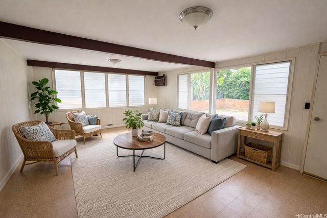 94-1056 Kahuanui Street, Waipahu, HI 96797