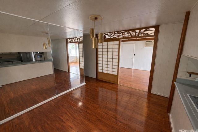 94-1056 Kahuanui Street, Waipahu, HI 96797