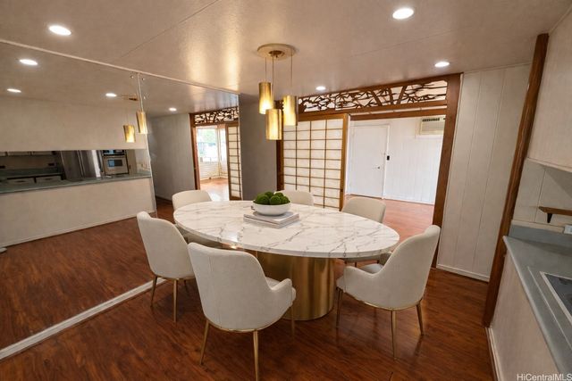 94-1056 Kahuanui Street, Waipahu, HI 96797