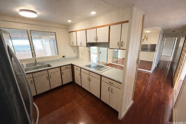 94-1056 Kahuanui Street, Waipahu, HI 96797