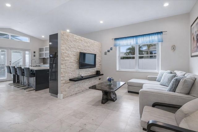 17476 SW 20th St, Miramar, FL 33029