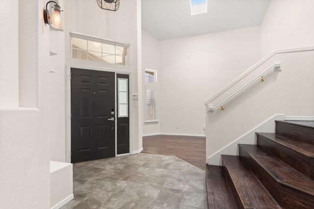 9119 Autumn Rose Drive NE, Albuquerque, NM 87113