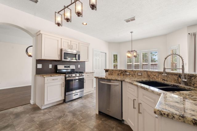 9119 Autumn Rose Drive NE, Albuquerque, NM 87113