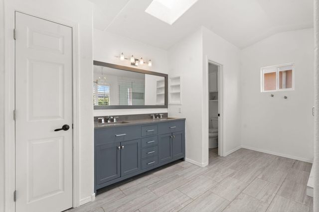 9119 Autumn Rose Drive NE, Albuquerque, NM 87113
