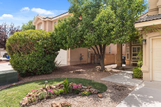 9119 Autumn Rose Drive NE, Albuquerque, NM 87113