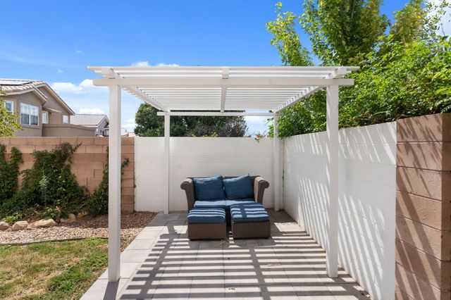 9119 Autumn Rose Drive NE, Albuquerque, NM 87113