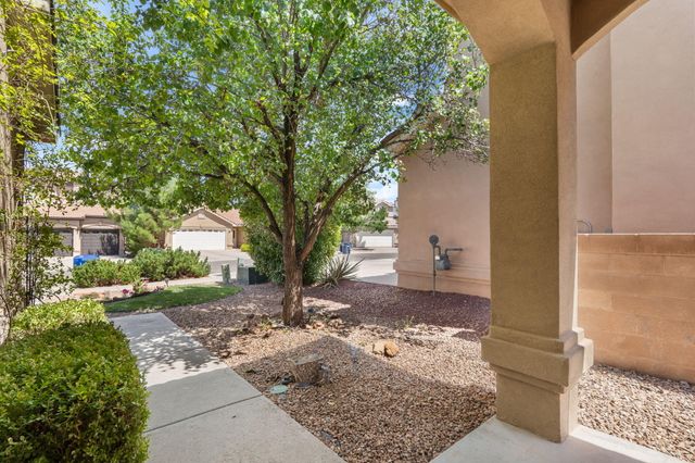 9119 Autumn Rose Drive NE, Albuquerque, NM 87113