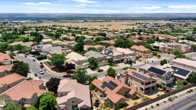 9119 Autumn Rose Drive NE, Albuquerque, NM 87113
