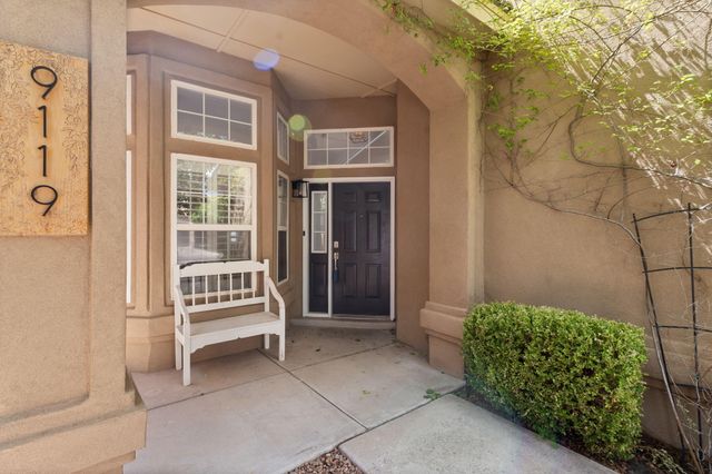 9119 Autumn Rose Drive NE, Albuquerque, NM 87113