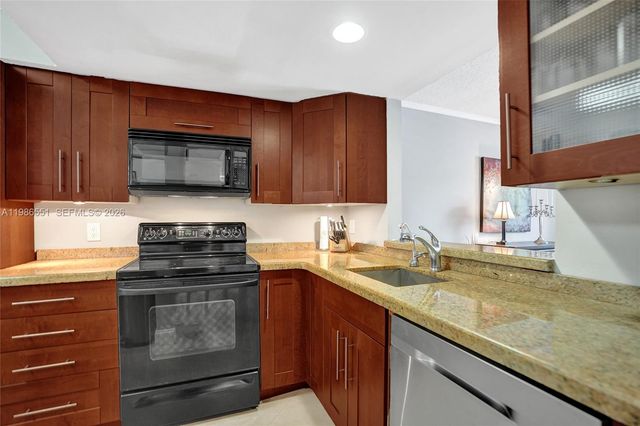 1313 SE 5th Ct, Dania Beach, FL 33004