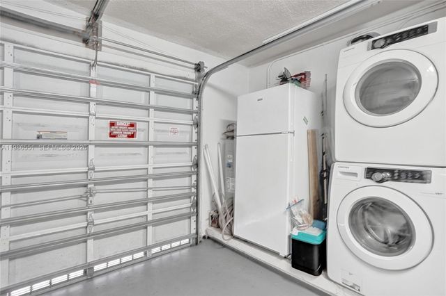 1313 SE 5th Ct, Dania Beach, FL 33004