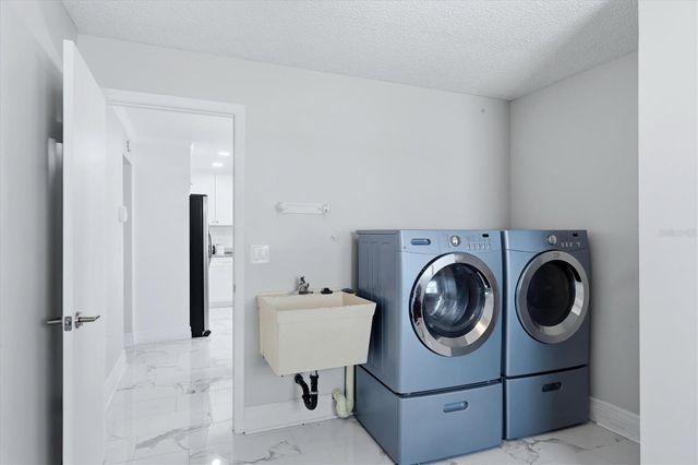 9304 41ST STREET N, Pinellas Park, FL 33782