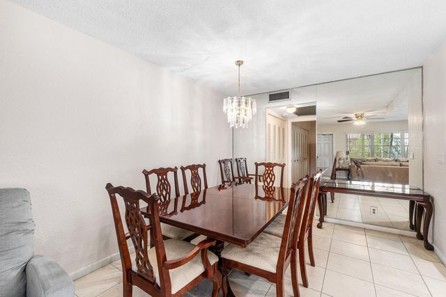 57 Canterbury, West Palm Beach, FL 33417