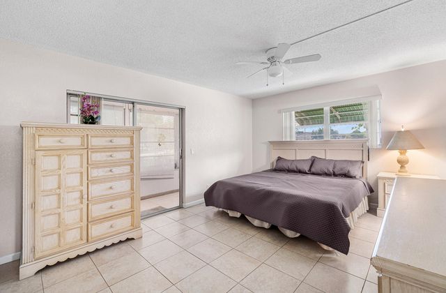 57 Canterbury, West Palm Beach, FL 33417