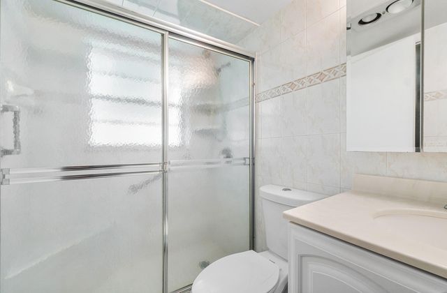 57 Canterbury, West Palm Beach, FL 33417
