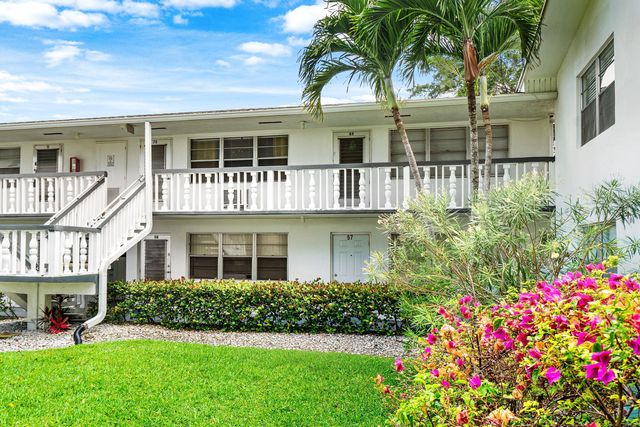 57 Canterbury, West Palm Beach, FL 33417