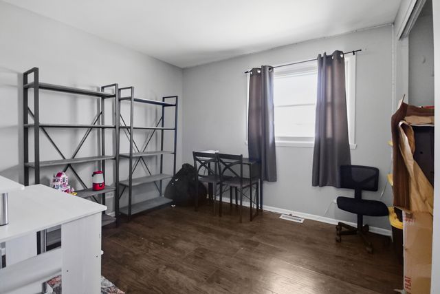 230 Millford Lane, Bloomingdale, IL 60108