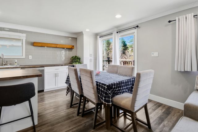 230 Millford Lane, Bloomingdale, IL 60108