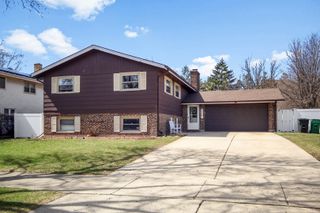 230 Millford Lane, Bloomingdale, IL 60108