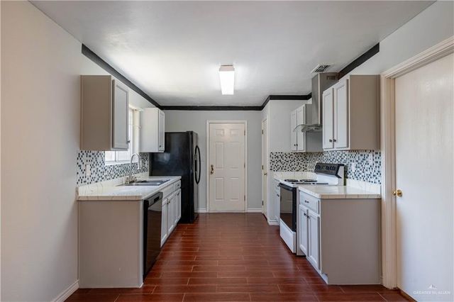 337 Roundup Circle, Edinburg, TX 78539