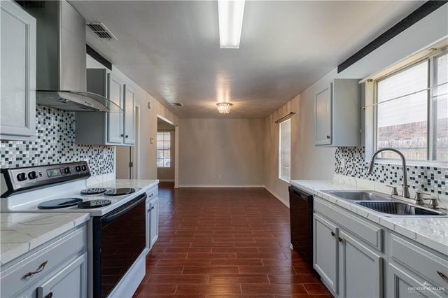 337 Roundup Circle, Edinburg, TX 78539